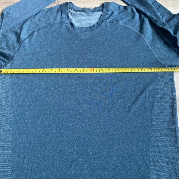 Lululemon Metal Vent Tech Long Sleeve base layer  Iron Blue size large - Picture 11 of 11